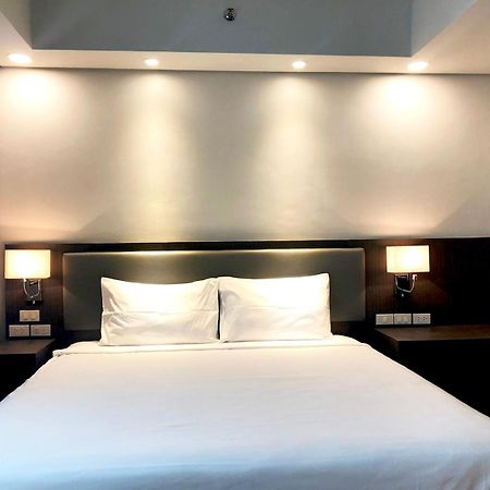 The Residences At Bcct Taguig Exterior photo