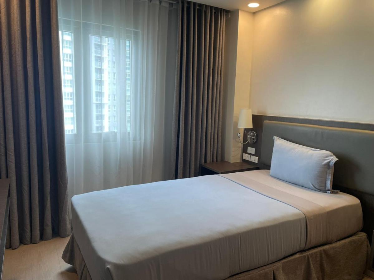 The Residences At Bcct Taguig Exterior photo